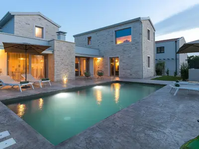 Villa für 6 Personen (100 m²) in Nova Vas 1/10