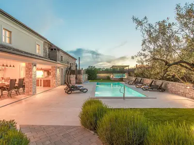 Villa für 8 Personen (140 m²) in Nova Vas 4/10