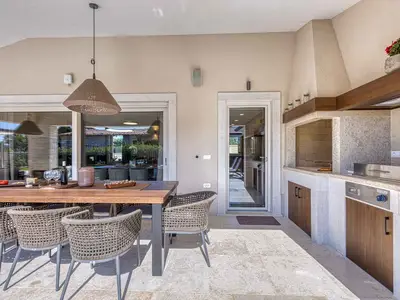 Villa für 8 Personen (224 m²) in Nova Vas 6/10