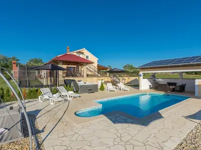 Villa für 8 Personen (120 m²) in Nova Vas 2/10