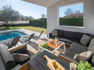 Villa für 10 Personen (250 m²) in Nova Vas 3/10