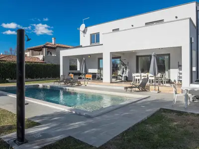 Villa für 10 Personen (250 m²) in Nova Vas 10/10