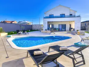 Villa für 10 Personen (250 m²) in Novi Vinodolski