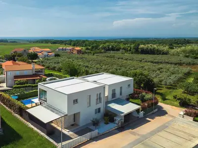 Villa für 8 Personen (190 m²) in Novigrad 3/10