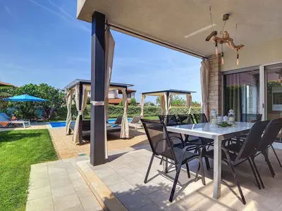 Villa für 8 Personen (190 m²) in Novigrad 8/10