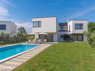 Villa für 8 Personen (317 m²) in Novigrad 7/10