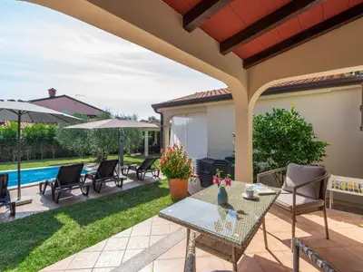 Villa für 8 Personen (120 m²) in Novigrad 3/10