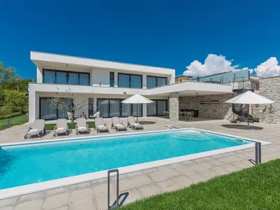 Villa für 8 Personen (220 m²) in Novigrad 3/10
