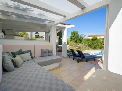 Villa für 6 Personen (147 m²) in Novigrad 7/10