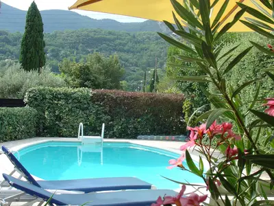PoolOfHouse