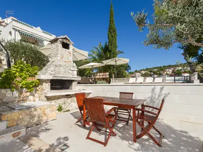 Villa für 17 Personen (400 m²) in Okrug Gornji 9/10