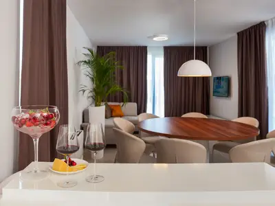 Villa für 11 Personen (250 m²) in Okrug Gornji 9/10