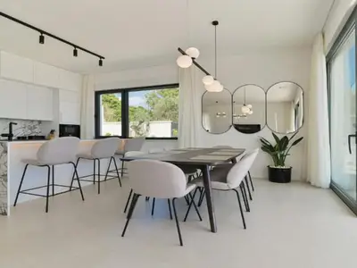 DiningRoom