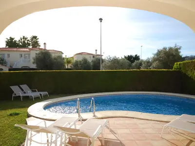 PoolOfHouse