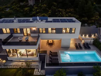 Villa Ivan with 5 bedrooms, gym, sauna, only 80 m from beach and restaurant
