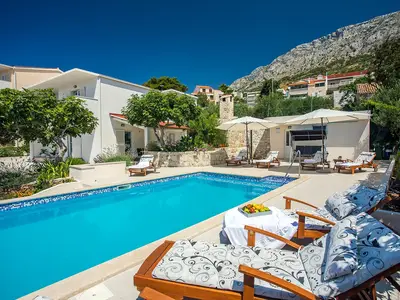 Villa Dasianda mit privatem, beheiztem Pool, nur 90m vom Meer entfernt
