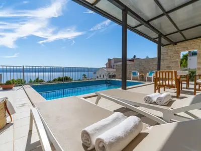 Villa Oslo with heated  pool 6*4m, sea views and 4 bedrooms