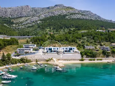  Villa Kiara is located above pebble beach in Brzet, the nearest restaurant is 100m away, and you are less than 5 min drive to Omiš