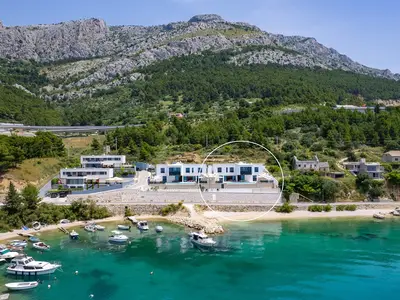  Villa Nina is located above pebble beach in Brzet, the nearest restaurant is 100m away, and you are less than 5 min drive to Omiš
