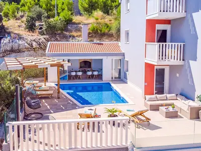  Villa Matan - privater 28m2 Pool, 5 Schlafzimmer, 6 Badezimmer, 10 Personen MAX 