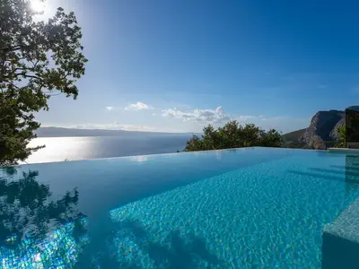 Luxury Villa La Mirada, 
4 en-suite bedrooms, infinity 45 sqm pool, amazing sea views, absolute privacy