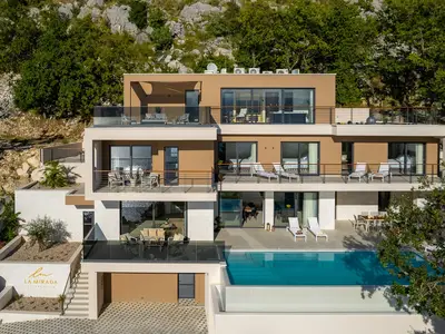Brand new Luxurius Villa La Mirada.
Perfect choice for a holiday home.