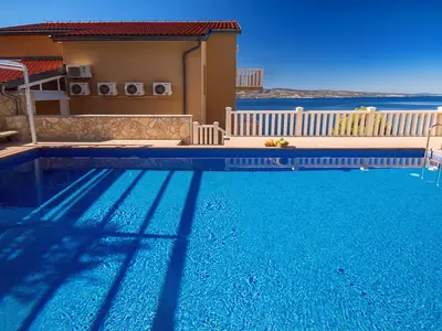 Genießen Sie absolute Privatsphäre und herrliche Panoramablick auf das Meer