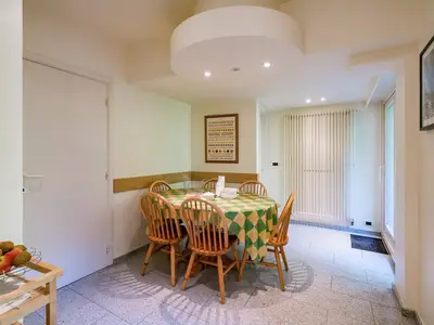 DiningRoom
