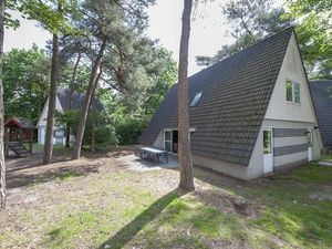 21543633-Villa-12-Oosterhout-300x225-0