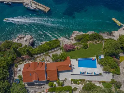 Villa für 10 Personen (662 m²) in Orašac 1/10