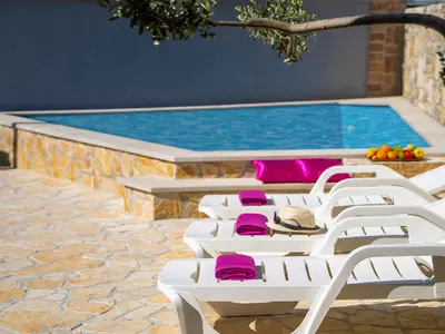 Villa für 5 Personen (100 m²) in Orbanići 10/10
