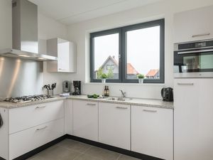 21933715-Villa-4-Ossenzijl-300x225-4