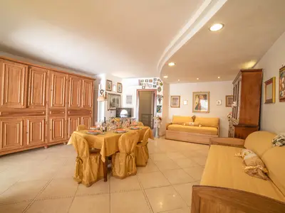 Wohn- und Esszimmer