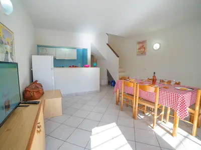 Küche und Essbereich