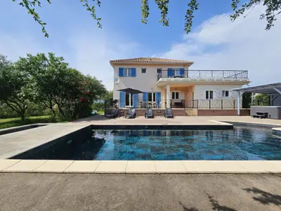Pool des Ferienhauses