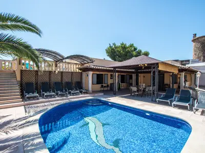 PoolOfHouse