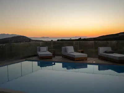 PoolOfHouse