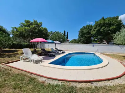 Villa für 7 Personen (90 m²) in Pavicini 9/10