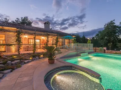 Villa für 14 Personen (400 m²) in Pazin 1/10