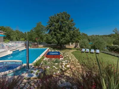 Villa für 14 Personen (400 m²) in Pazin 8/10