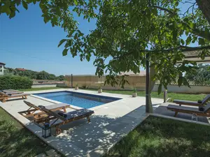 Villa für 6 Personen (105 m²) in Peroj