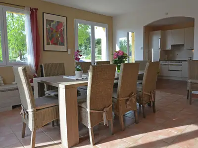 DiningRoom