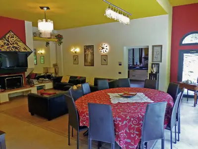 DiningRoom