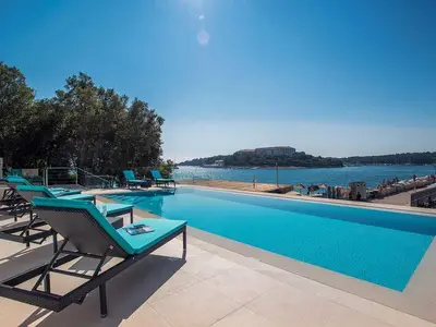 Villa für 10 Personen (205 m²) in Pjescana Uvala 4/10