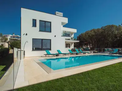 Villa für 10 Personen (205 m²) in Pjescana Uvala 5/10