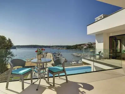 Villa für 10 Personen (205 m²) in Pjescana Uvala 9/10