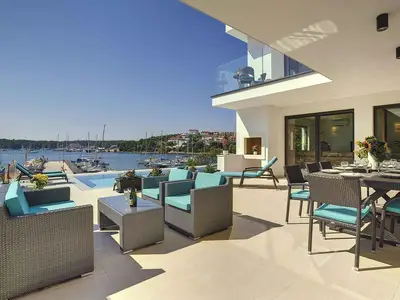 Villa für 10 Personen (205 m²) in Pjescana Uvala 10/10