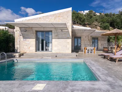 PoolOfHouse