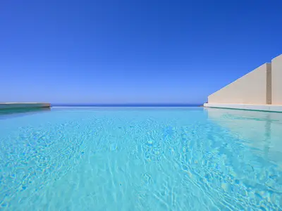 PoolOfHouse