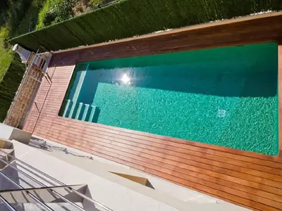 PoolOfHouse